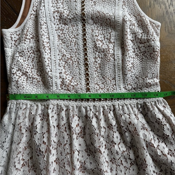 Michael Kors Lace Dress Size 4 - Picture 10 of 12